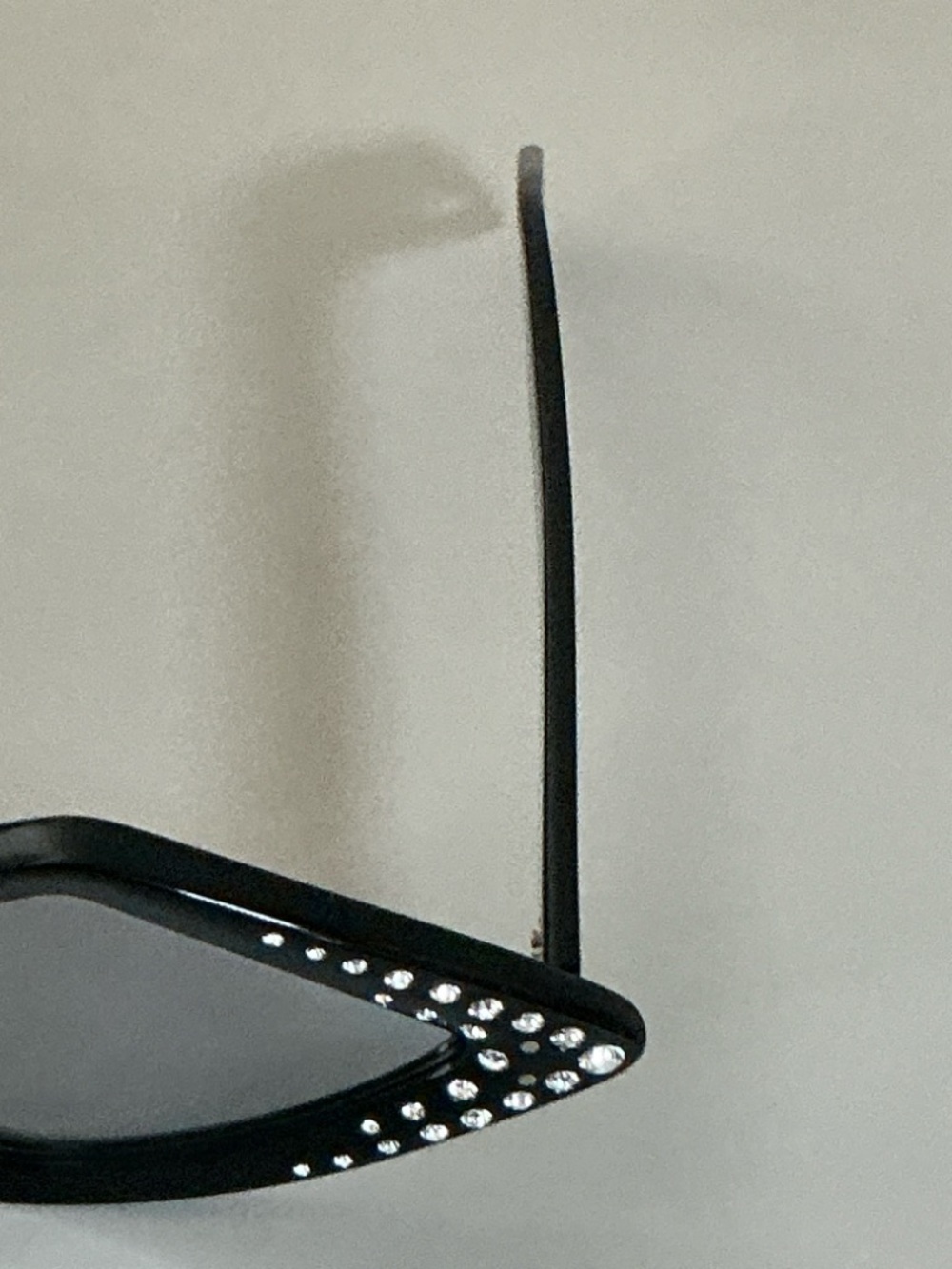 Gucci Hollywood Forever GG0496S Black Crystal Cat Eye Sunglasses - Picture 6 of 8